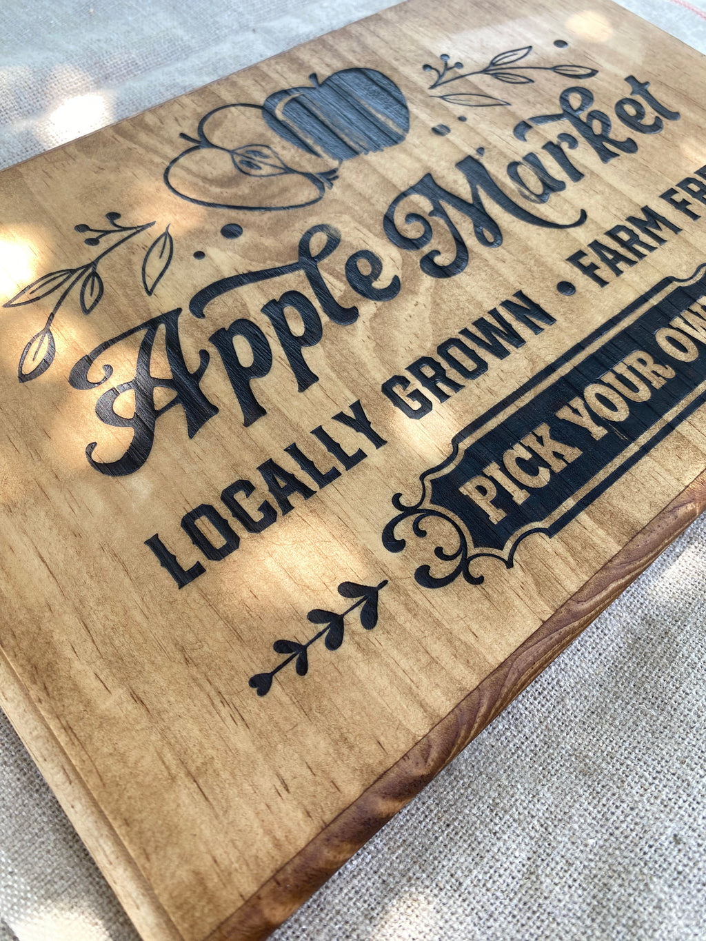 Panneau décoratif en bois « Apple Market »