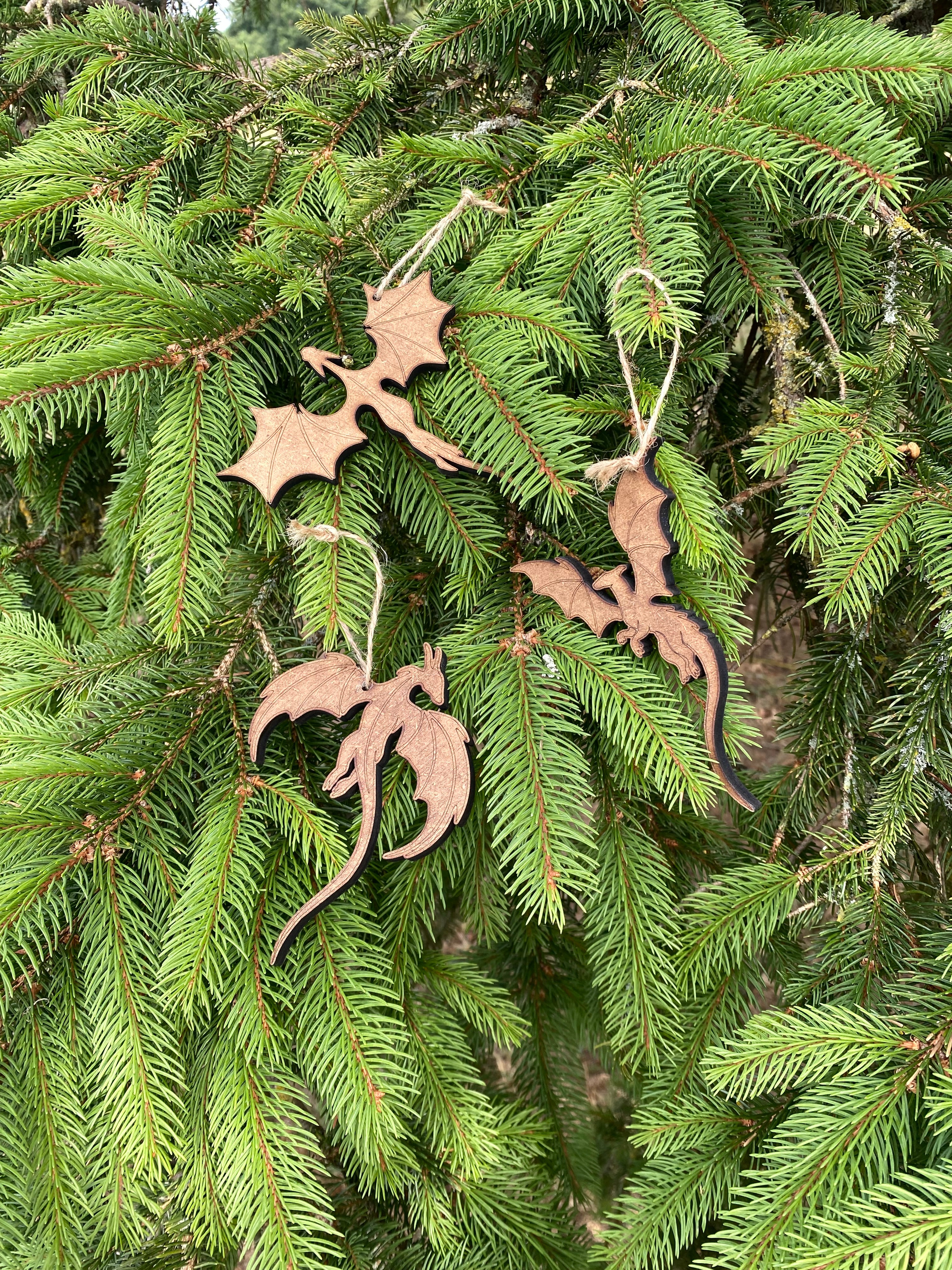 Suspensions dragons – Décoration fantasy pour bibliothèque ou sapin de Noël