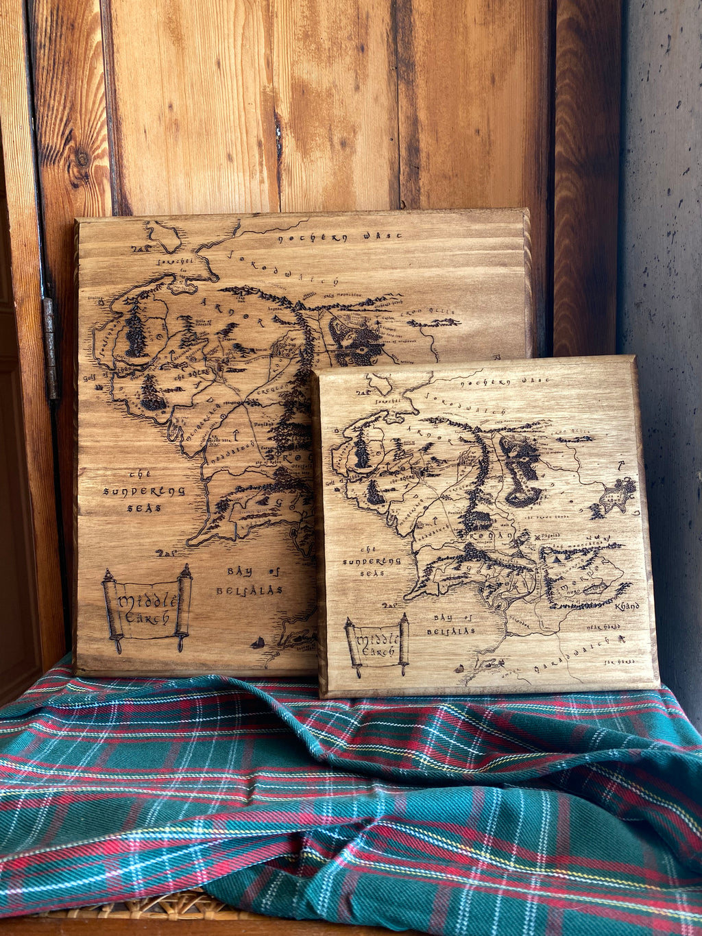 Carte de la Terre du Milieu en bois