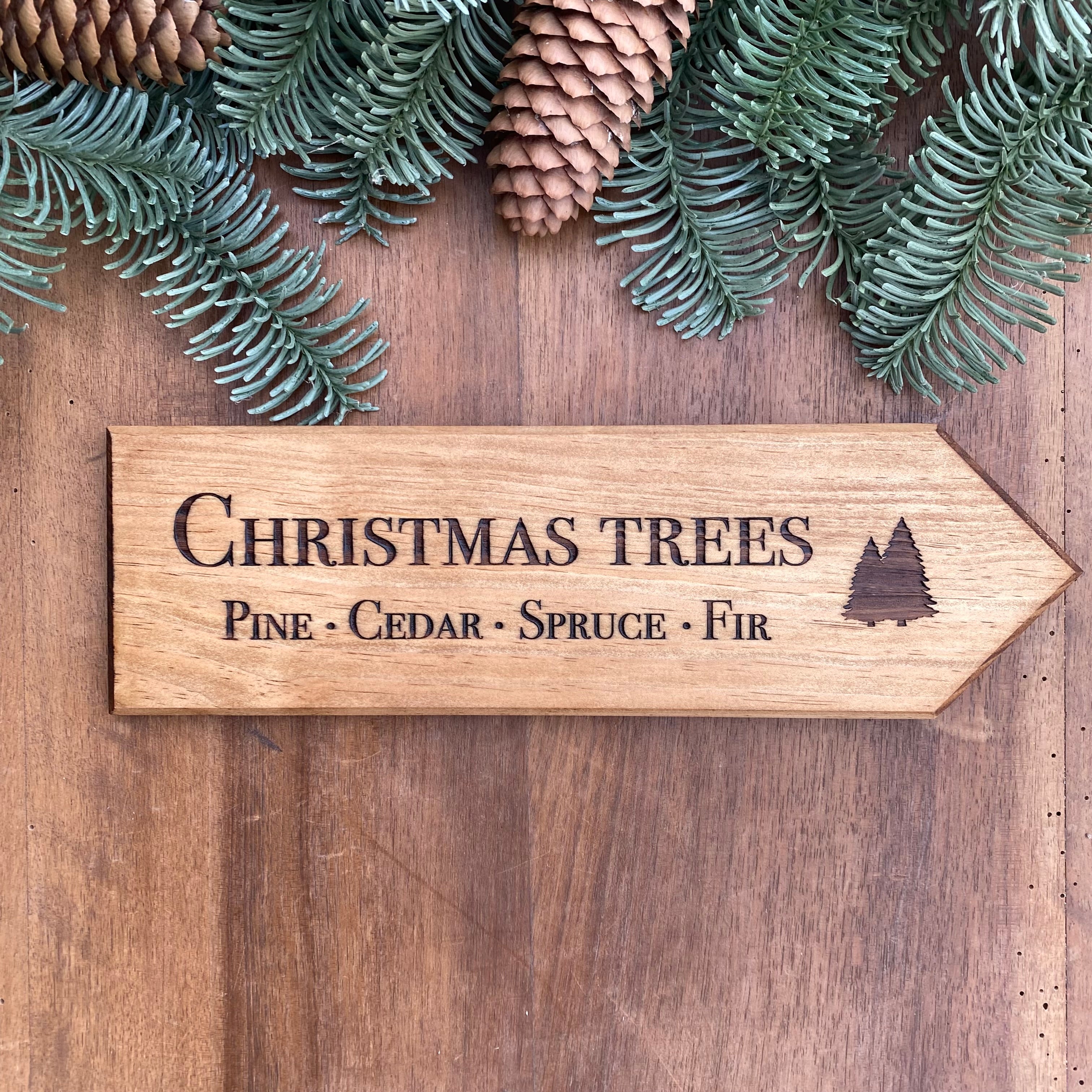 Panneaux directionnels en bois – esprit de Noël
