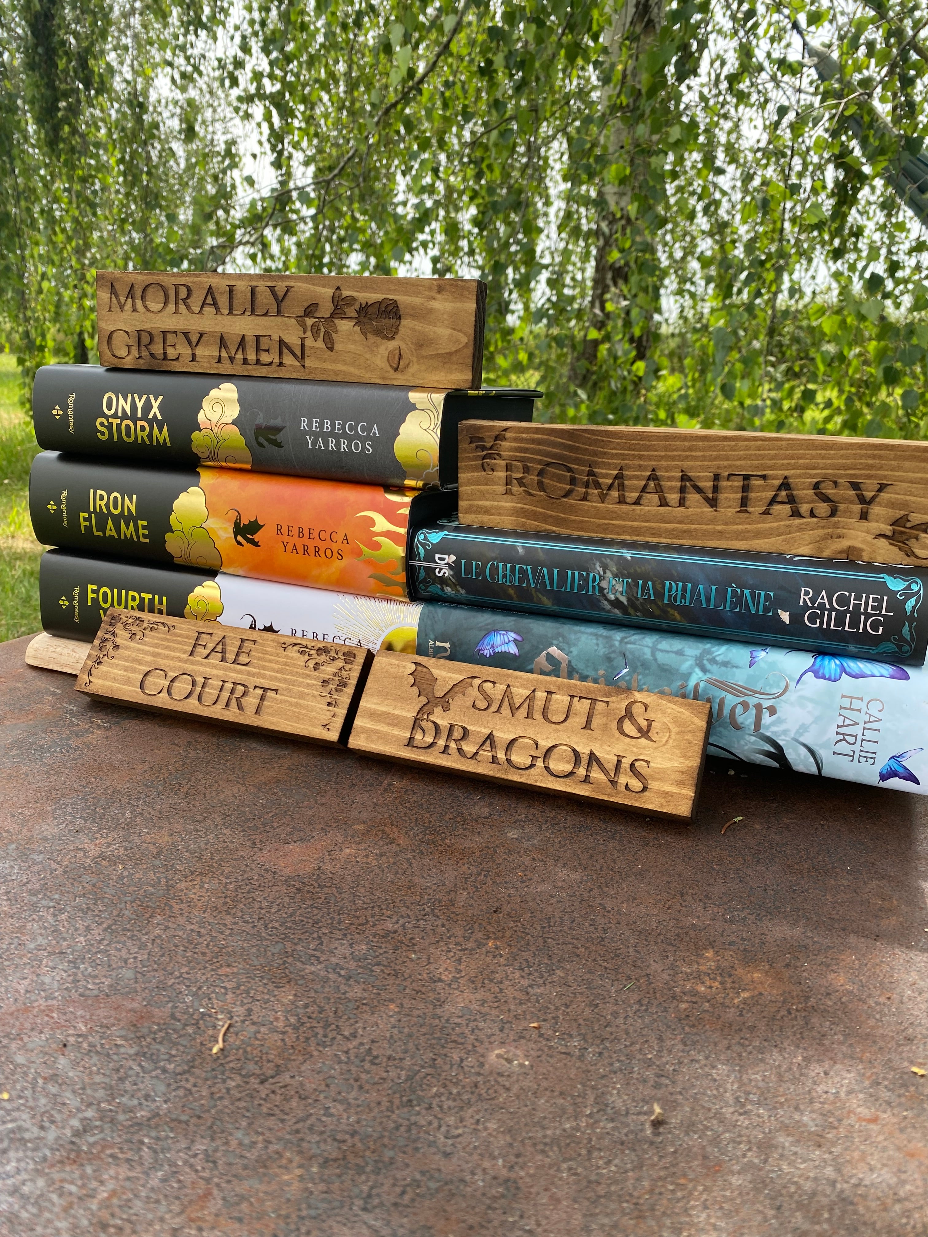 Marqueurs de bibliothèque en bois