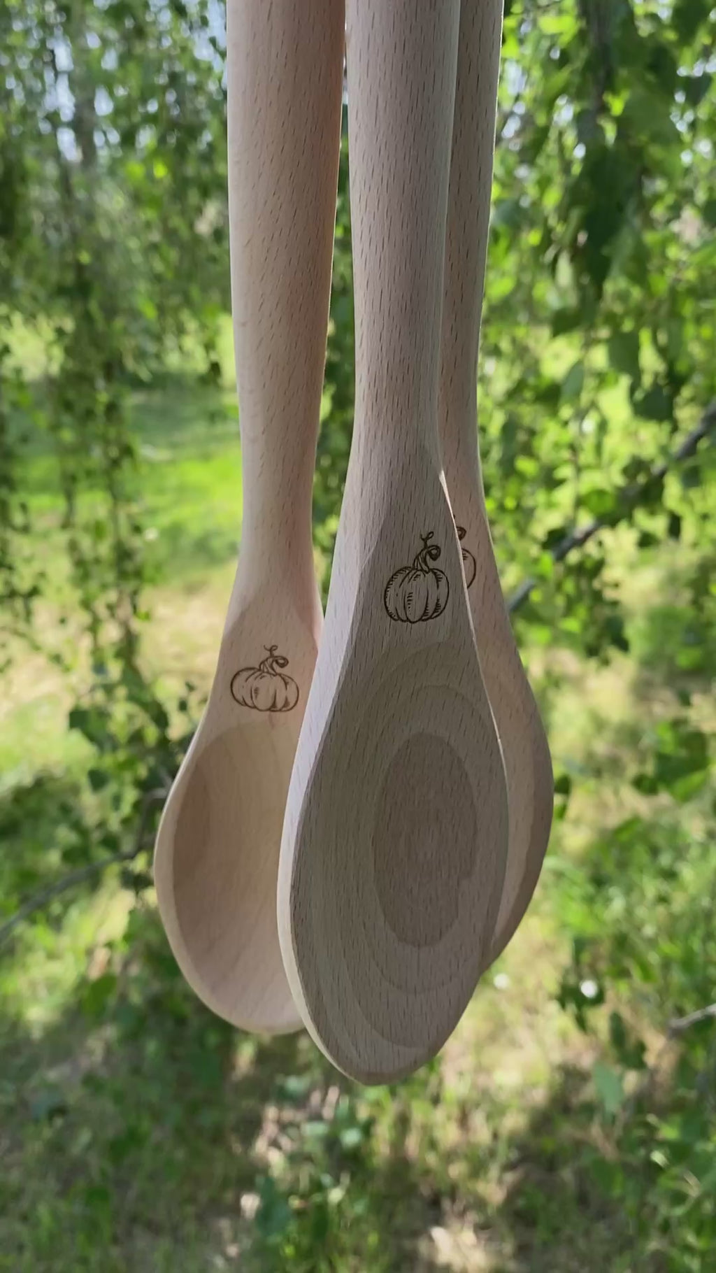 Cuillères de cuisine en bois gravées – Motifs Citrouilles