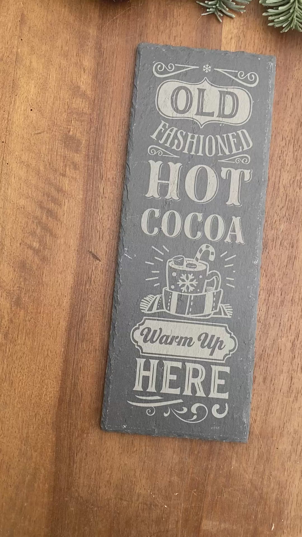 Plateau décoratif en ardoise gravée – « Old Fashioned Hot Cocoa »