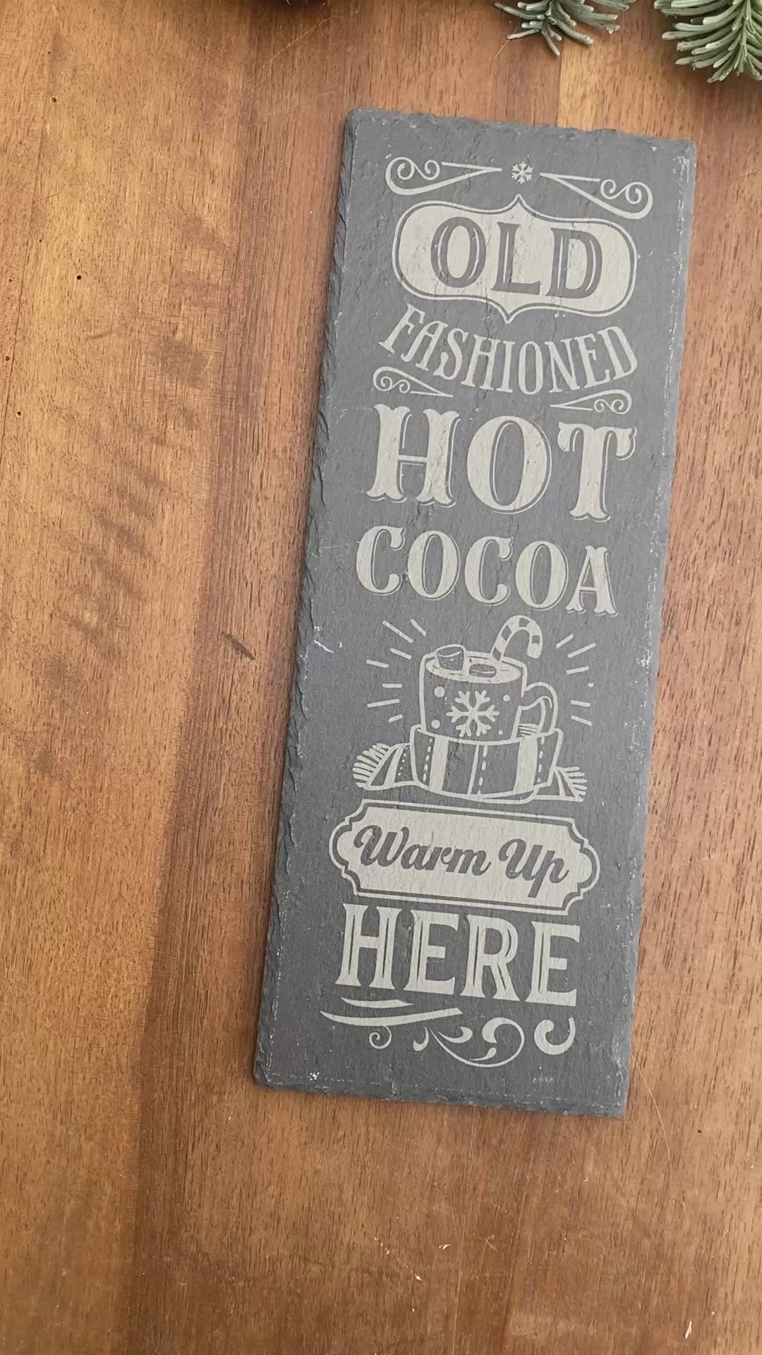 Plateau décoratif en ardoise gravée – « Old Fashioned Hot Cocoa »