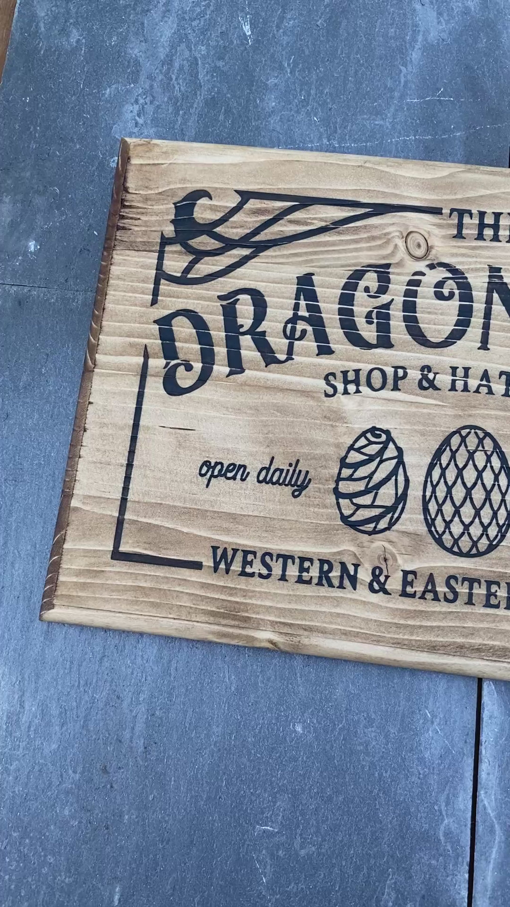 Panneau décoratif en bois « Dragon Eggs »